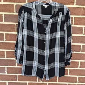 est. 1946 Pearl snap blouse L